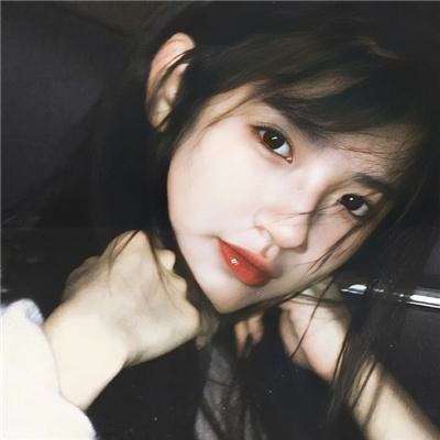为黛茜小姐开车